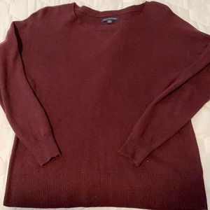 American Eagle Maroon sweater